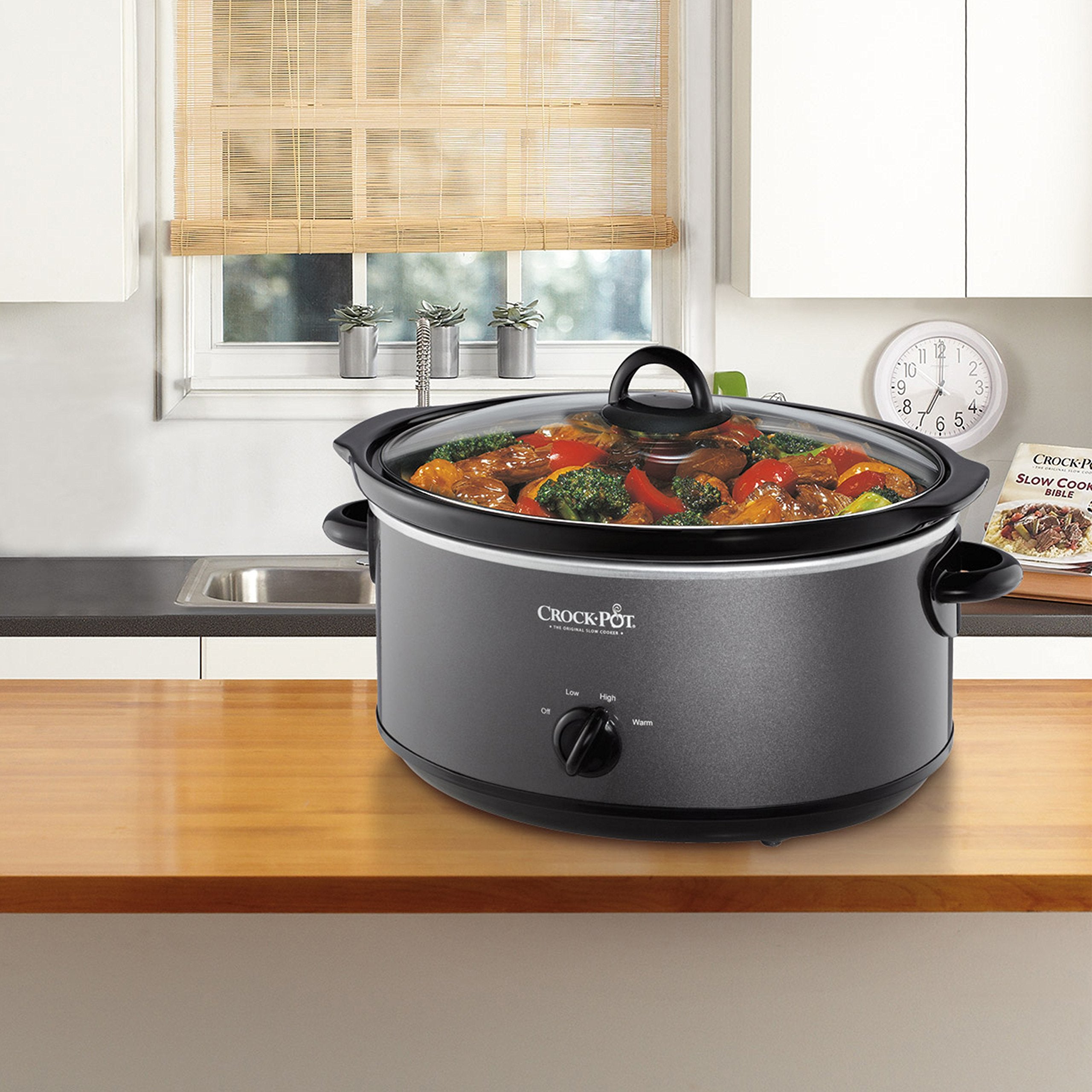 Crock-Pot 7-Quart Manual Slow Cooker, Family Size Serves 8+ People & Fits 6-lb Roast, Removable Stoneware with Warming Setting, Dishwasher Safe for Easy Cleanup, Stainless Steel