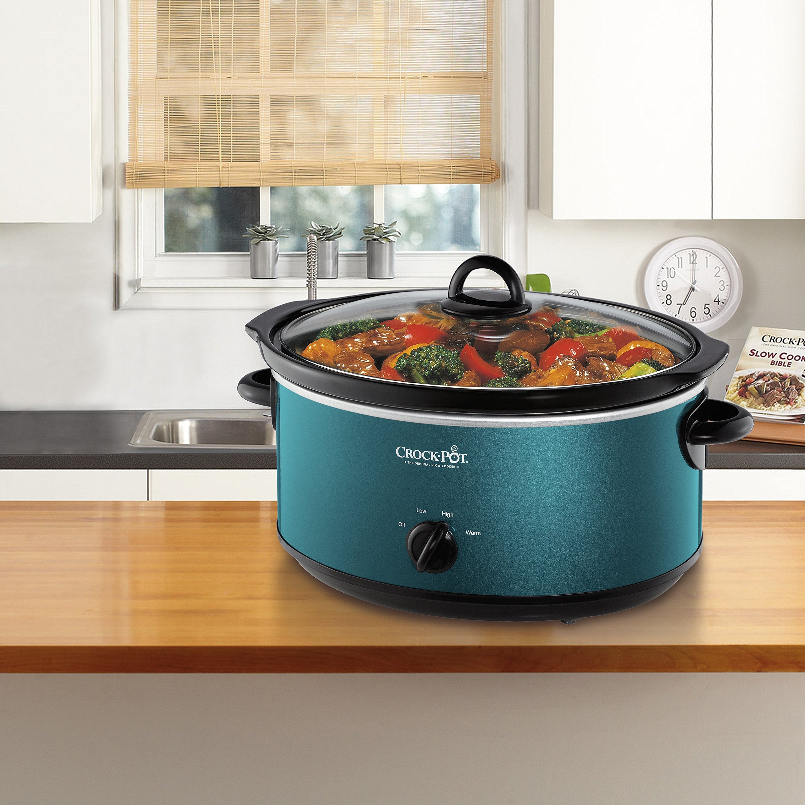 Crock-Pot 7-Quart Manual Slow Cooker, Family Size Serves 8+ People & Fits 6-lb Roast, Removable Stoneware with Warming Setting, Dishwasher Safe for Easy Cleanup, Stainless Steel