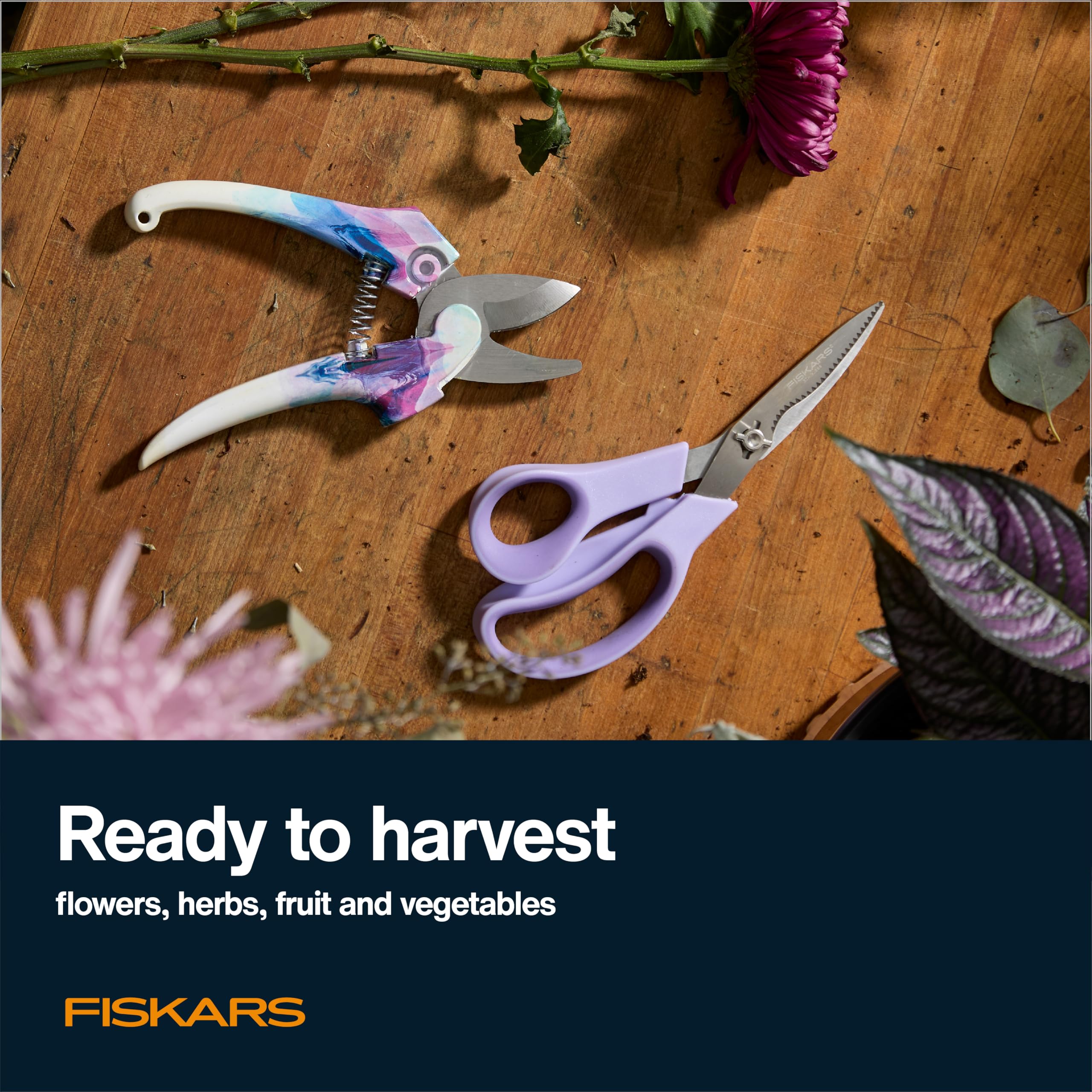 Fiskars Bypass Pruning Shears, 5/8" Cut Capacity Gardening Scissors, Self-Cleaning Sap Groove Prevents Sticking, Non-Slip Grip for Cutting Stems & Branches, Sharp Steel Blades w/ Low-Friction Coating