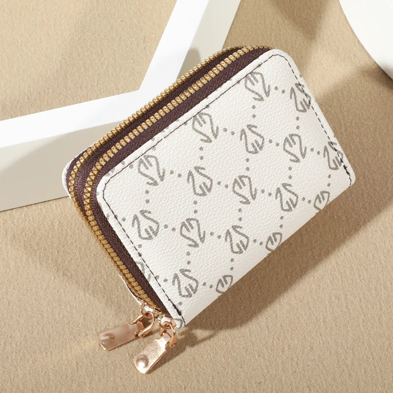 Chic Vintage Zippered Card Holder Wallet for Women - Secure Multi-Card Slots, Fashionable Faux Leather with Coin PurseLuxurious